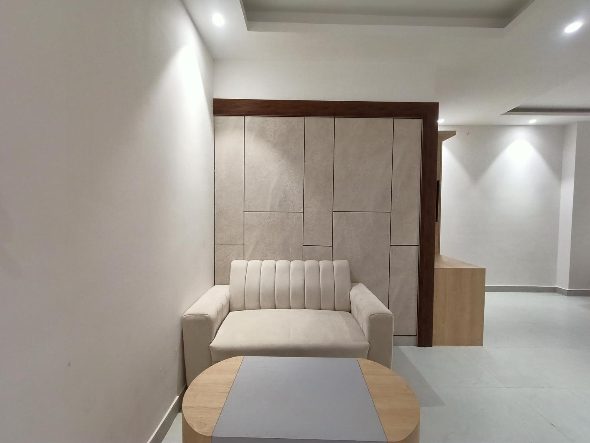 Hotel Global Inn -1 Km From Railway Station - Lift Food And Free Parking Лакхнау Экстерьер фото